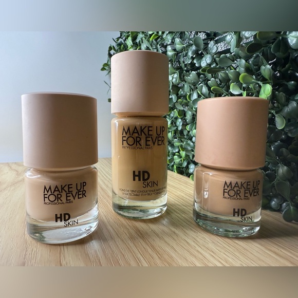 NEW BUNDLE: Makeup Forever HD Skin Foundations - set of 3 - Picture 1 of 2